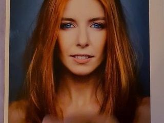 Stacey Dooley, hommage au sperme