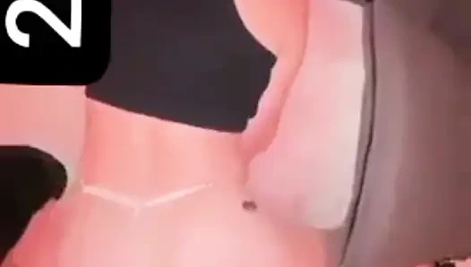 Schau, wie tief diese dünne argentinische Arschloch-Vagina ist