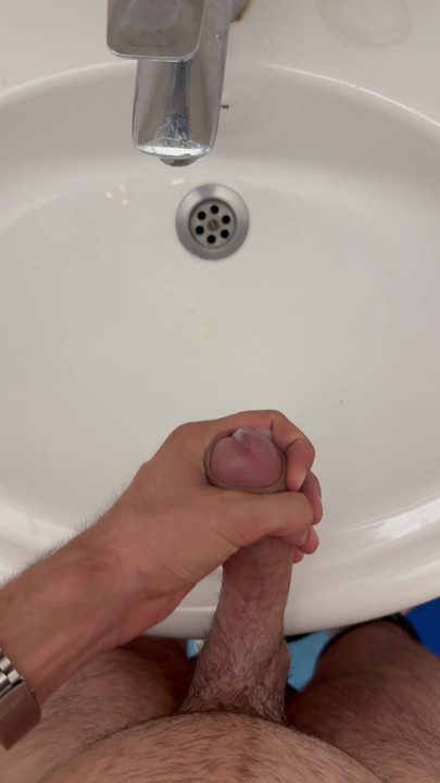 I'm squirting for you
I cum for you
