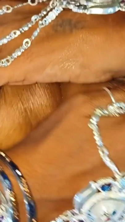 Bangali new married padosi bhabhi ko devar ne lund me tel laga ke gand me pel diya aur boobs me tel laga ke dabaya | Clip 1