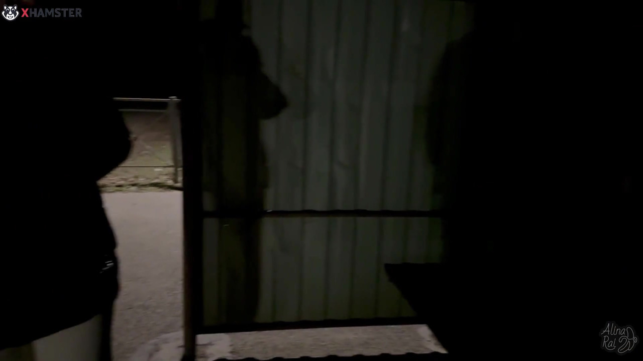 母親が息子のクラスメートを犯した。