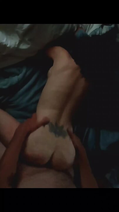 Nevlastní sestra šuká část 2