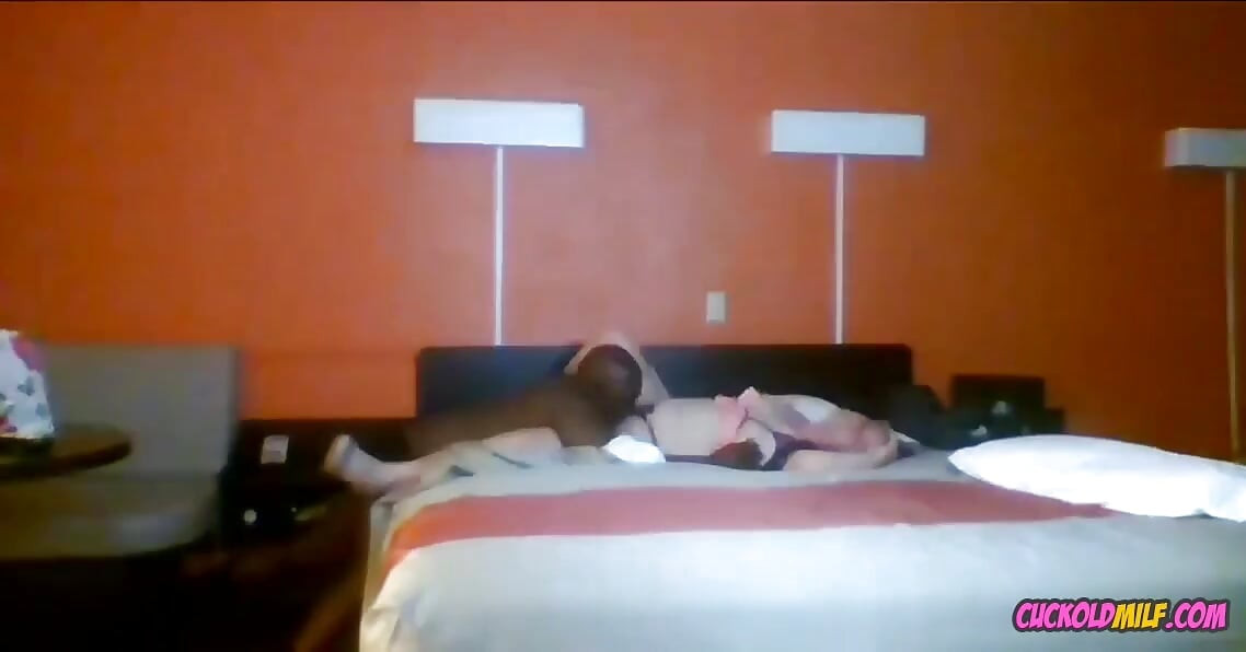 Cuckold MILF - Wife that cheats