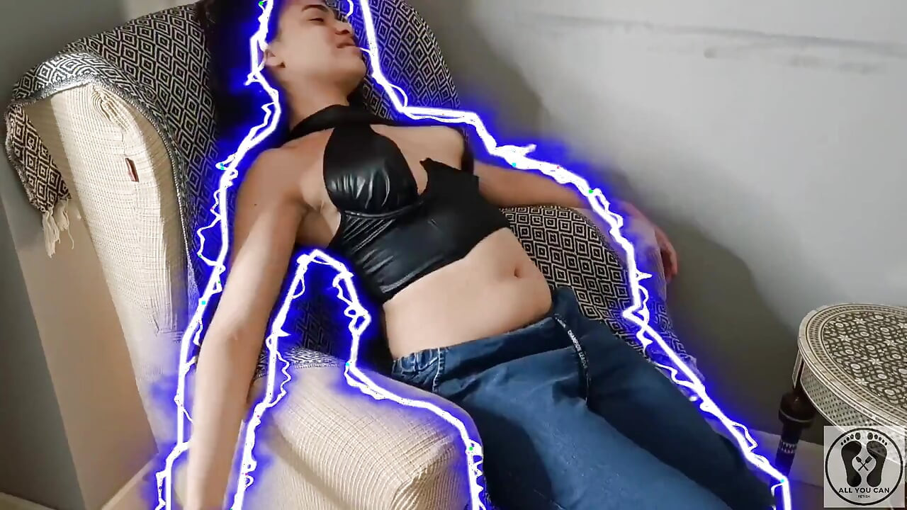 House Buttcrack Was Electrocuted in the Chair