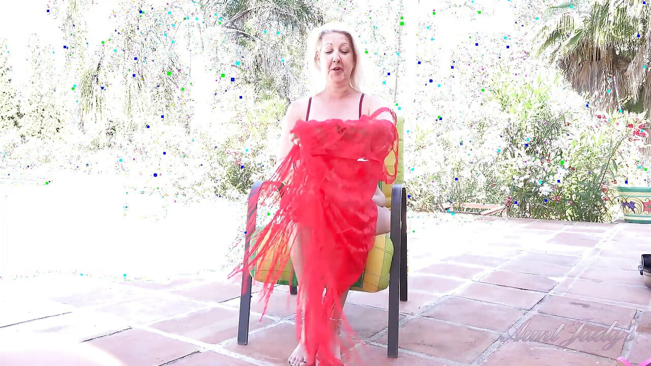 A Sunny Outdoor Interview with Busty Mature MILF Maggie Moon