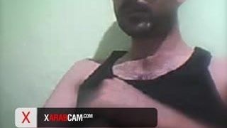 Libijskie wojsko pokazuje swojego wielkiego kutasa - arabskiego geja