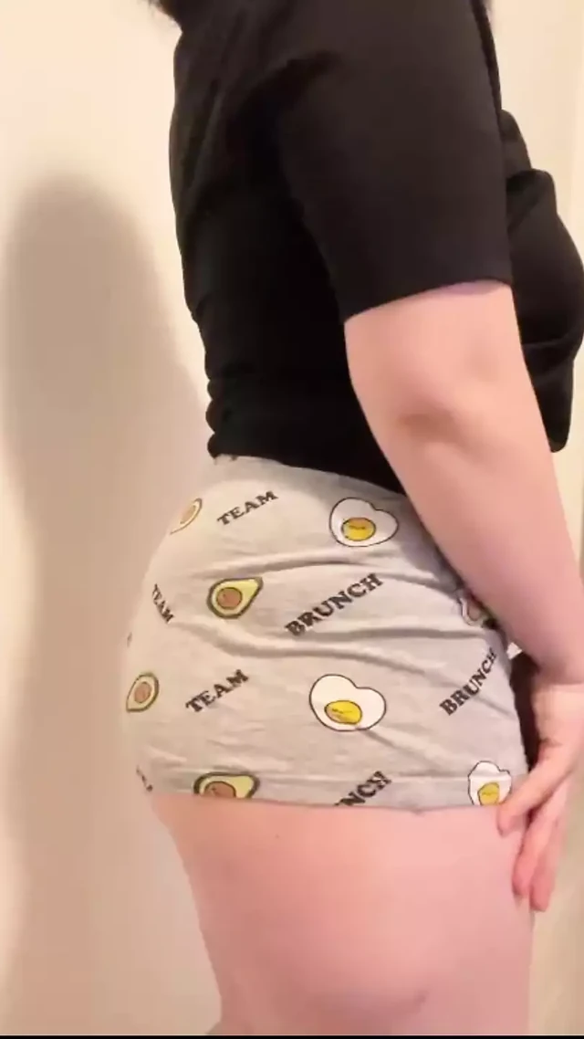 Big ass 18 brunette teases you