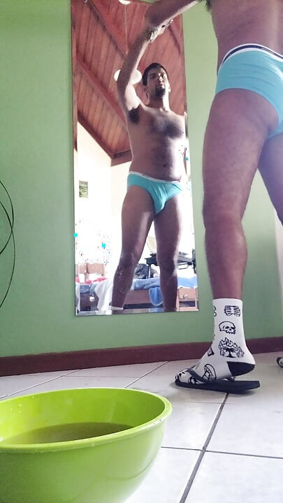 luksmen1 gainer. cleaning the house while seducing you