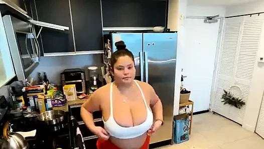 Dani Valentina ile canlı yayın