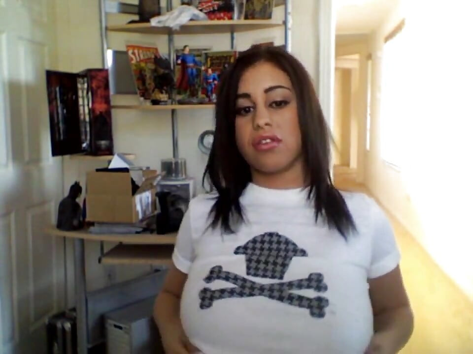 ويتني ستيفنز وايت توب كاميرا ويب يضم ويتني ستيفنز