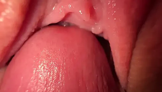 Ngentot memek sempit saudara tiri