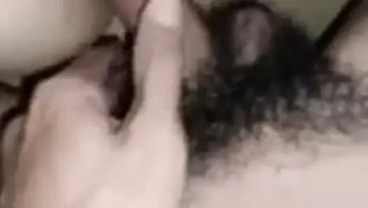 Tiba-tiba ngentot memek sempit adik tiriku yang masih perawan waktu nggak ada yang lagi seks athome