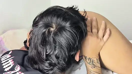 Я занимаюсь оральным сексом с моей подругой