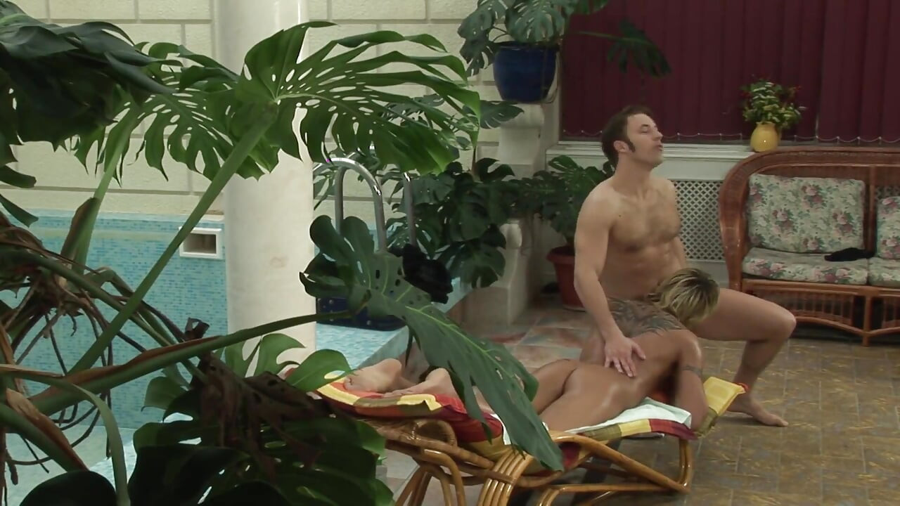 Exclusive video Bareback: Threesome sex between very horny beautiful gay boys