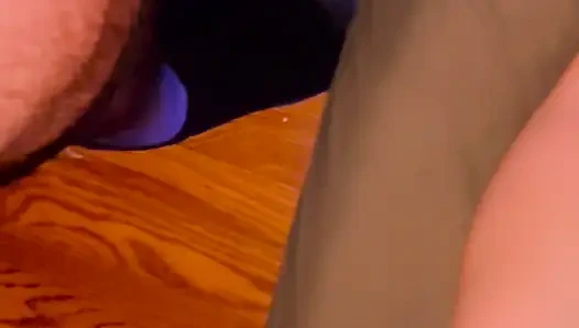 Timestop Süße rothaarige stiefschwester mit sexy füßen.  Frieren sie fick ein.