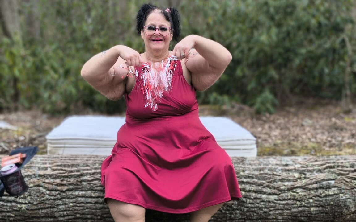 Повія Fest нагорода збуджена сука трахнулася на підлозі