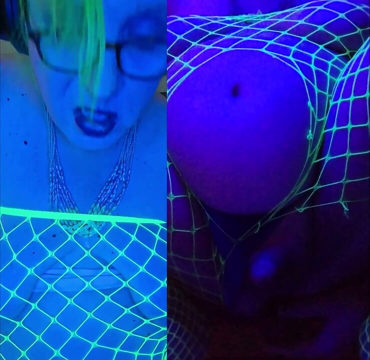 Double Mint Cum - uma deusa verde