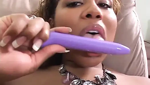 Brasilianerin wird von afrikanischem amerikaner geritten