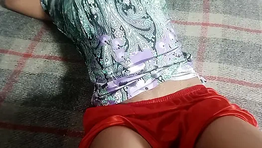 Pooja Bhabhi Naya Mard Se Chodai Pooja Bhabhi'nin poposu çok iyi