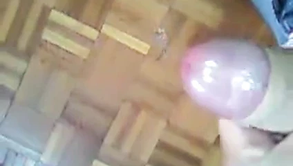Ağır çekim sert boşalma