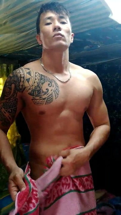 asian hunk show-off (16'')