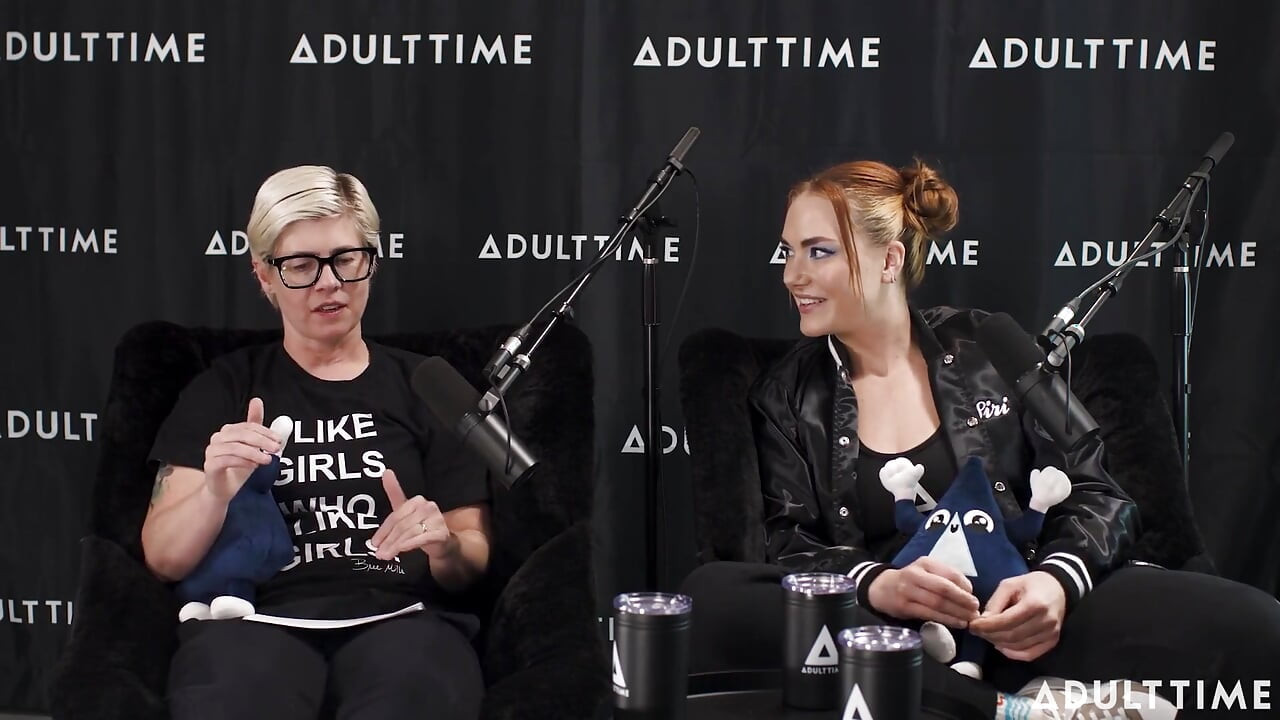 Codi Vore e Siri Dahl Vorarephilia, Edge Masters e Reduções de Mamas no Podcast Adult Time