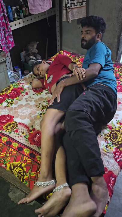 Hourny desi girl friend sex in Home village | Clip 2