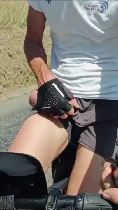 Powerful moment from "Ballstrechers a velo"