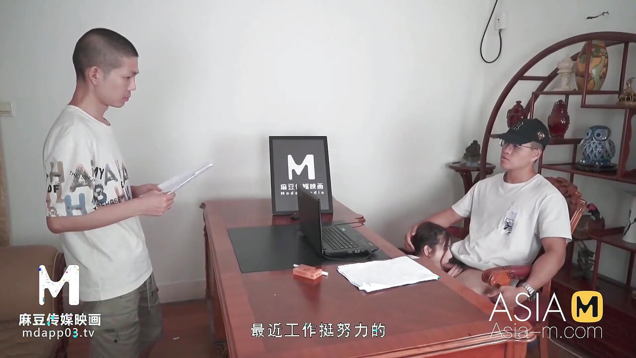 모델미디어 아시아. 대물 자지에 따먹히는 여대생