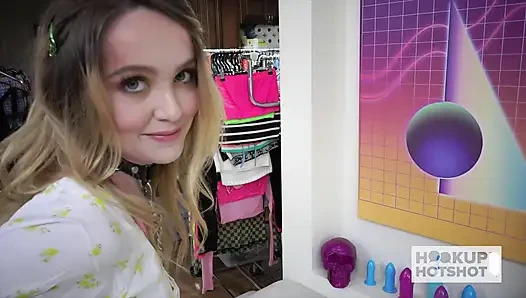 Nikole Nash Rims Ass Deep Before Savage Anal Pounding!