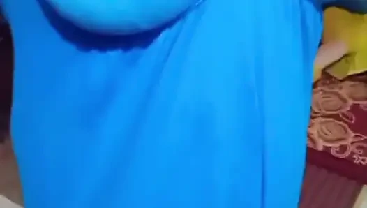 Большие сиськи жены дези