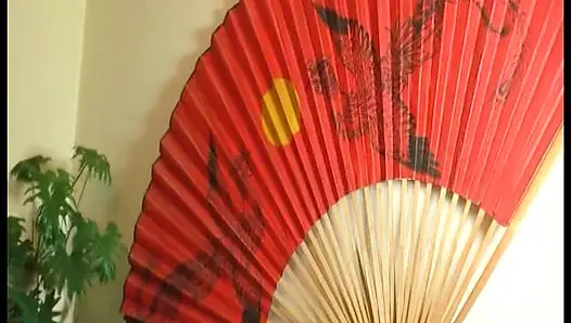 Büyük Memeli Büyük Memeli Esmer Kadın Büyük Yaraklı Adamdan Islak Sakso Çekiyor