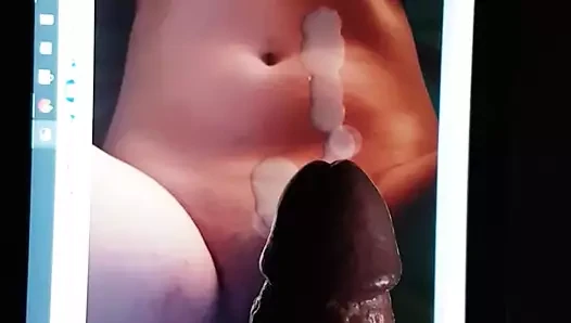 oksssana üzerinde boşalmak