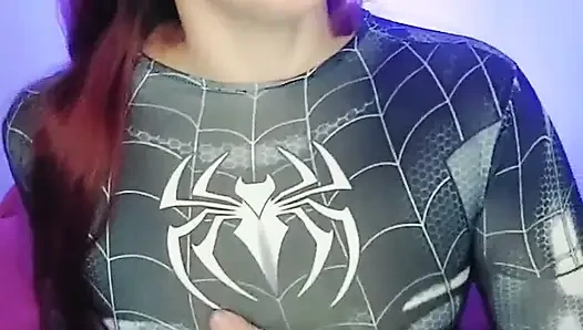Spider-Gauchi tekrar harekete geçti! Süper takımımın altında ne olduğunu görmek ister misin?