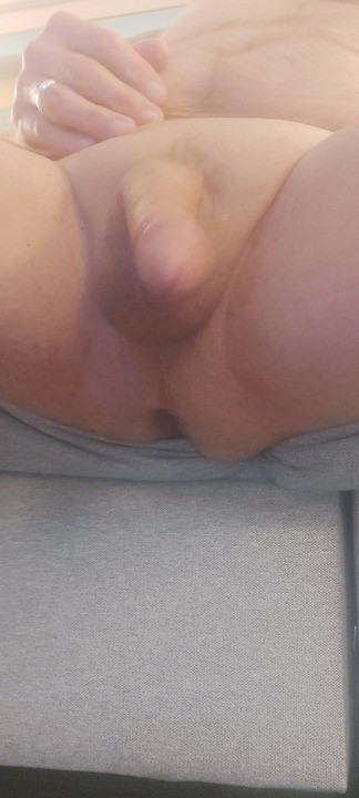 Freshly shaved pretty dick and pink little asshole solo stra