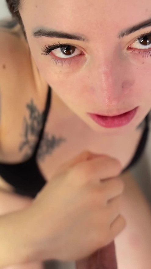 Sexy girl from the spa wants to get her mouth fill with my cum | Clip 1