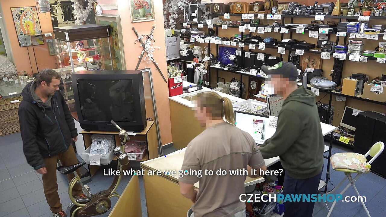 The stunning beauty (CzechPawnShop)