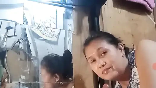 Aku pengen banget nyepong kontolku