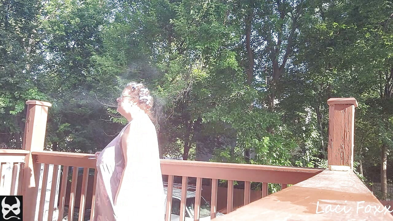 Ma's Smokin' in Curlers