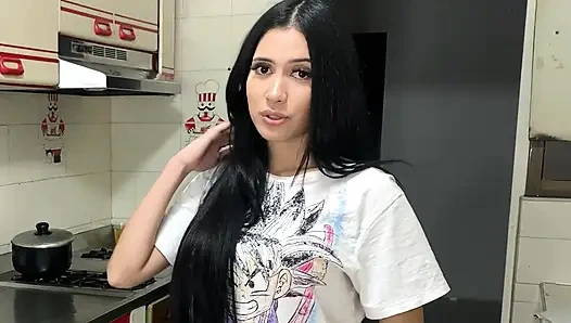 Çok Azgın Bir Latin Kızla Fetiş Eşik Tapınması