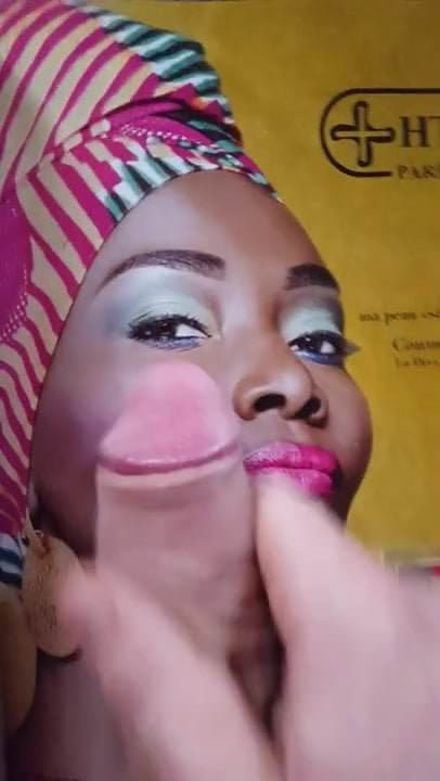 Handjob and cum on mag 9