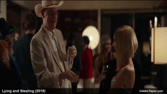 Emily Ratajkowski scene de film cu lenjerie fără sutien și sexy