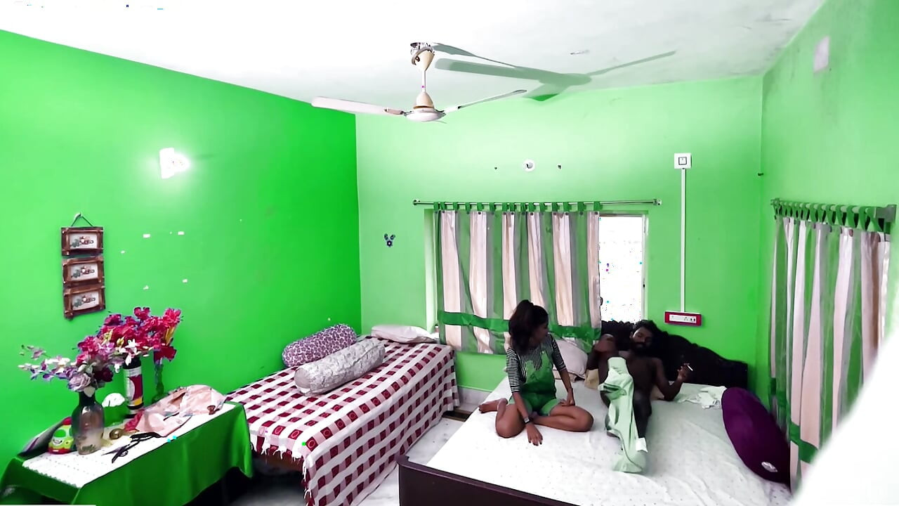 Hotel room ka video hua leak  ke sath ka