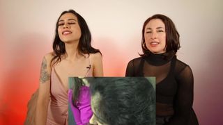 Mira a las chicas ver porno episodio 15