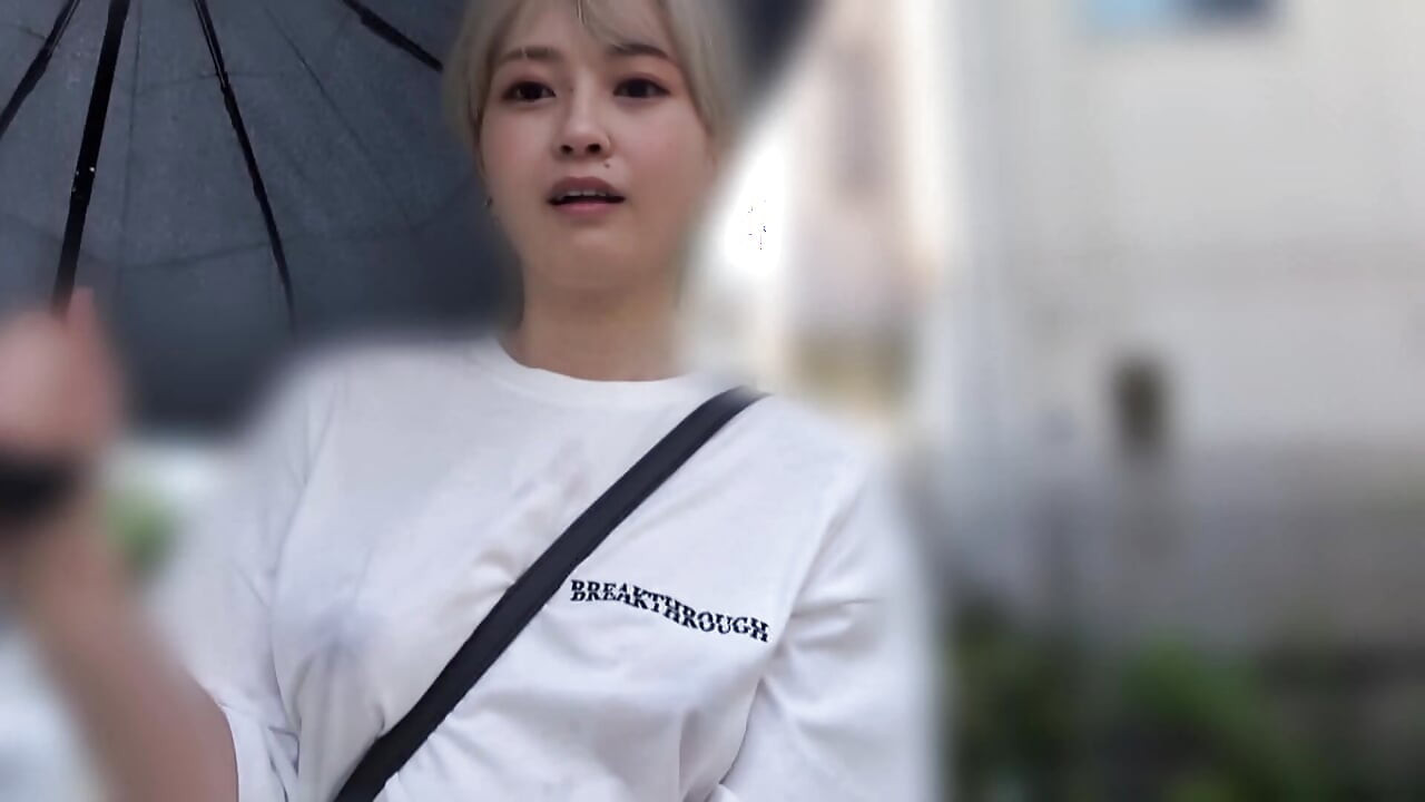 Bagian 7 [No Bra Vlog] Aku mencoba membuatnya muncrat hanya dengan mulutnya. Vol.1