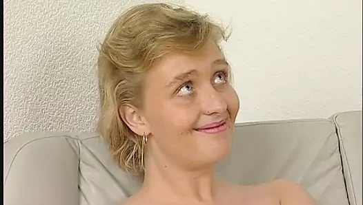 Casting Date with the Housewife