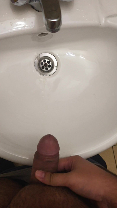I masturbate and cum in the bathroom