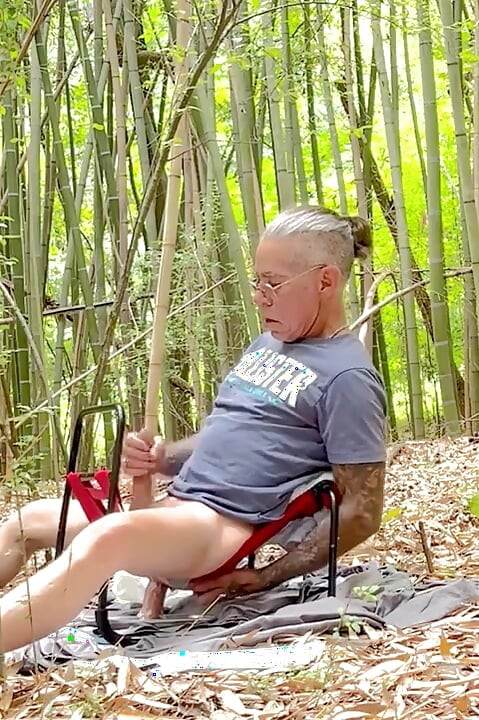 Follando en el bosque