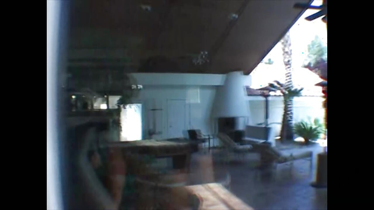 हॉट एशियाई बेब खुद में उंगली करती है फिर लंड चूसती है