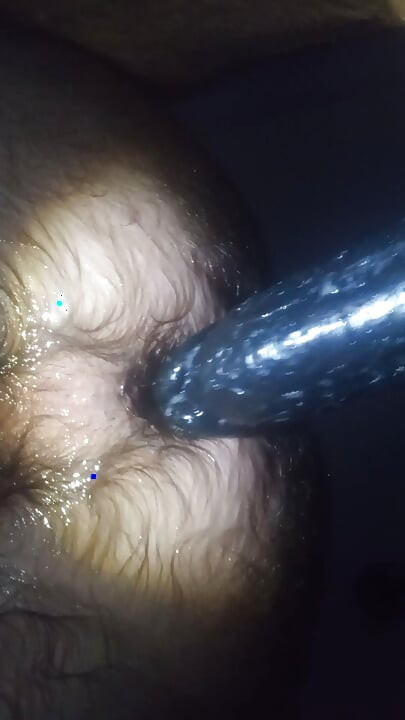 Hairy ass and vibrator in action